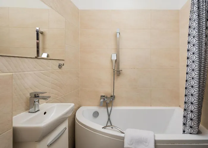 Apartment Ogrodowa Pleasant By Bookinghost *