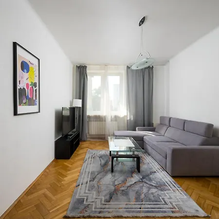 Apartamento Ogrodowa Pleasant By Bookinghost